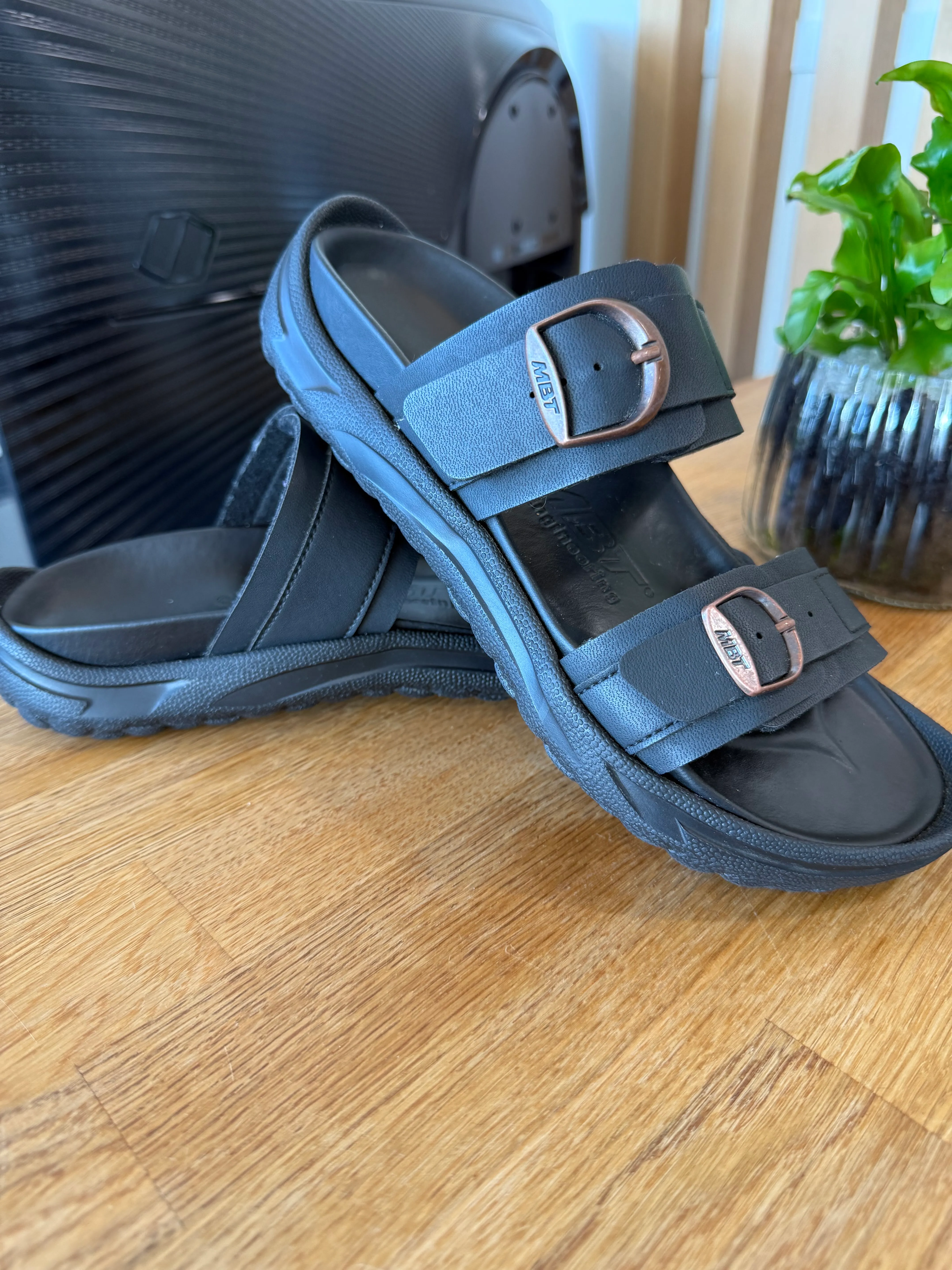 MBT Sandaler