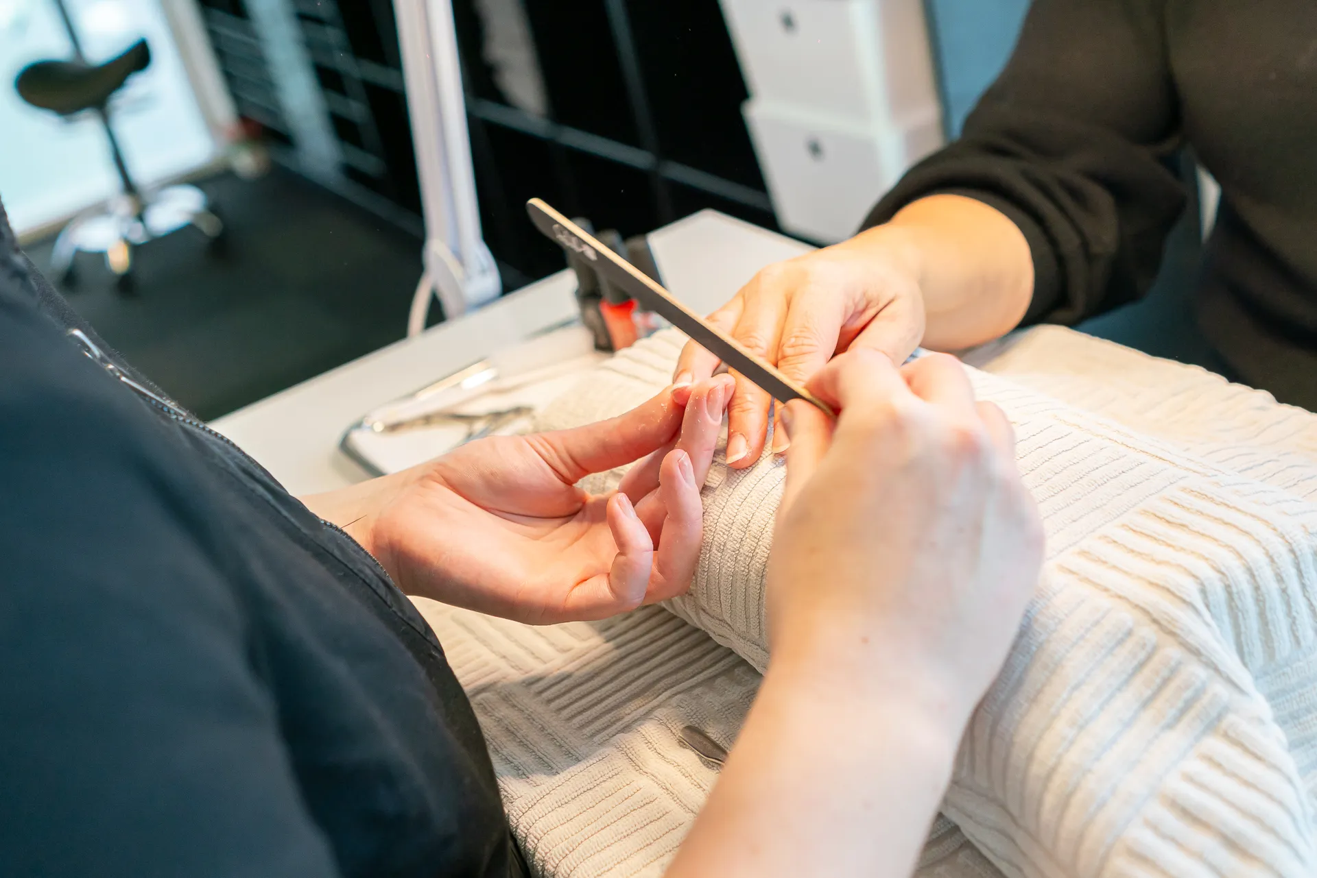 Pedicure + manicure